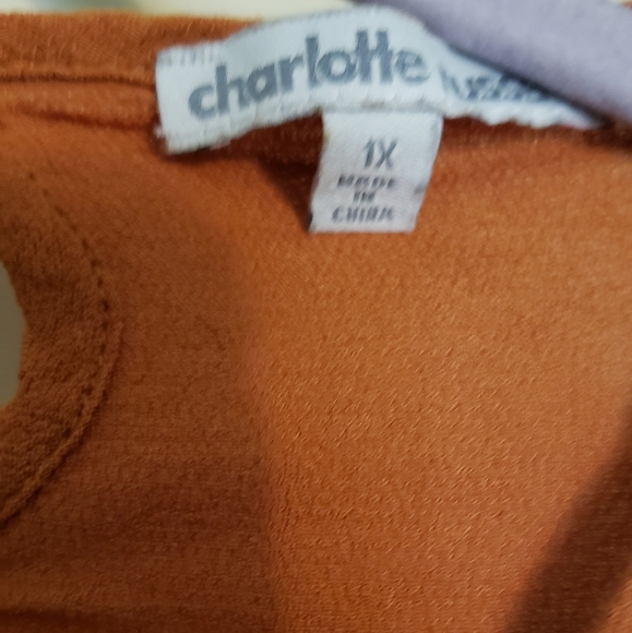 flowy blouse - Picture 3 of 3